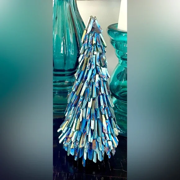 Titanium quartz holiday tree decor - Picture 5 of 10